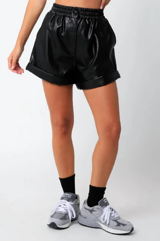 Kala Short In Black