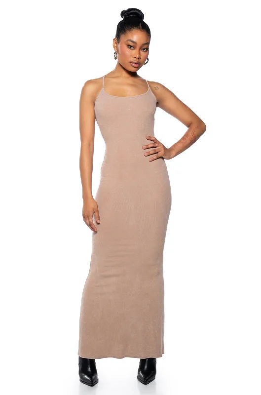 BODY TALK FITTED MAXI DRESS