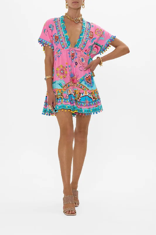 SHORT V NECK EMBROIDERED DRESS RAINBOW ROADS